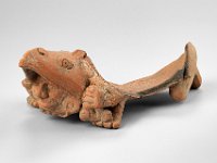 Ame Ker 125  Ame Ker 125, Mexiko, Bundesstaat Tabasco, Frontera, Maya, Postklassische Periode, 900-1450 n. Chr., Fragment einer Schale in Form einer Schildkröte, Ton, H 6,6 cm, B 12 cm, L 18 cm : Museumsfoto: Claus Cordes, Bestandskatalog Ethnologie